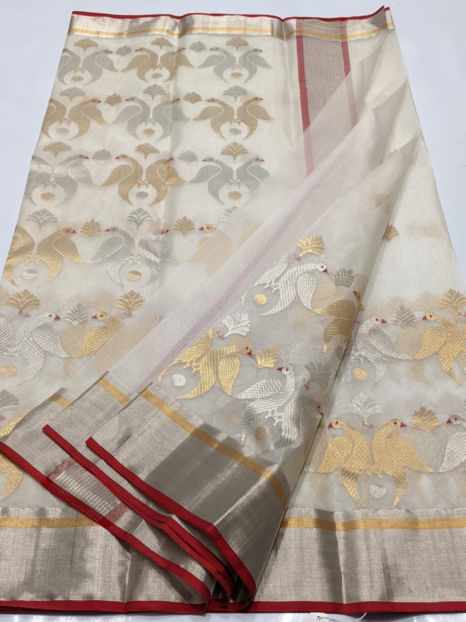 Off White Skirt Border Zaal Saree
